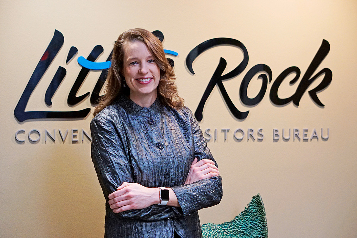 Conventional Wisdom 130177 Gretchen Hall