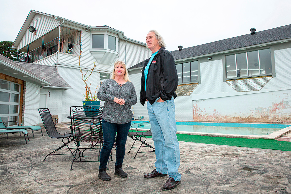 New Owners of Osbourne House 130495