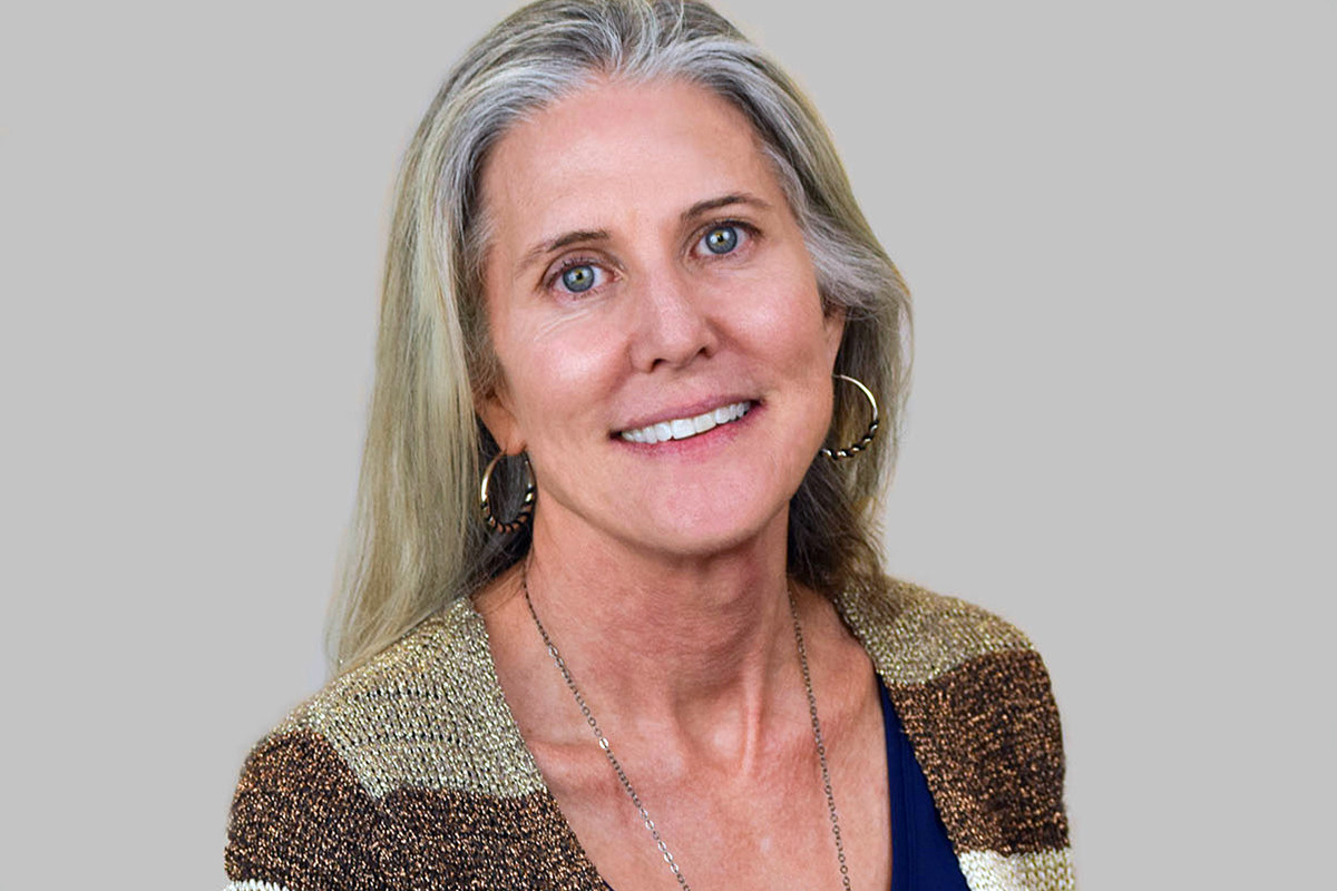 Education Movers 130676 Elizabeth McClain