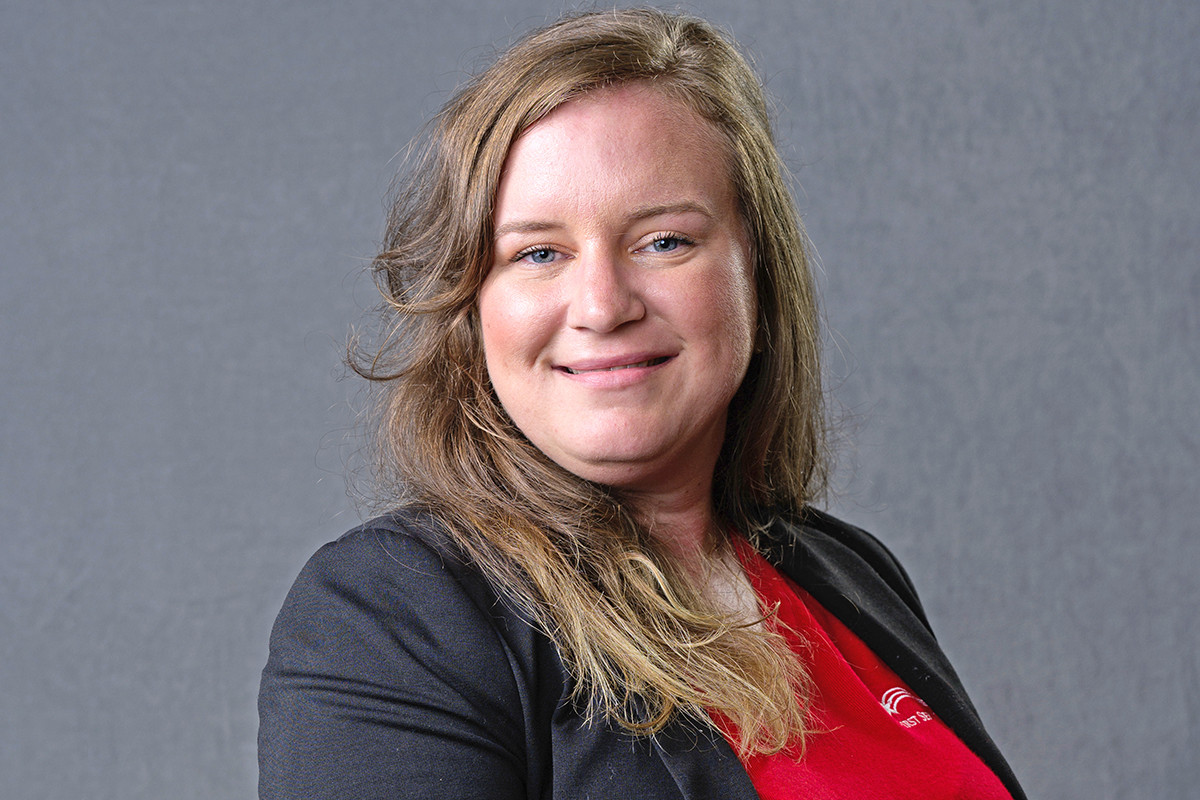 Financial 136495 Anna Hallsell 