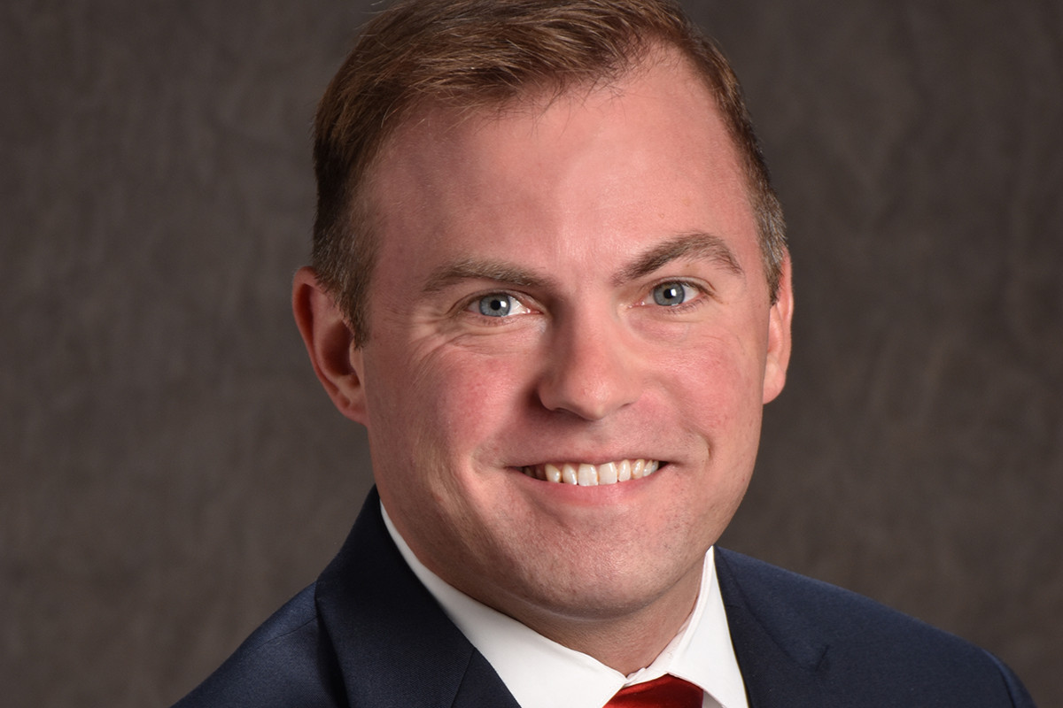 Financial Movers 137869 Grant Wallace