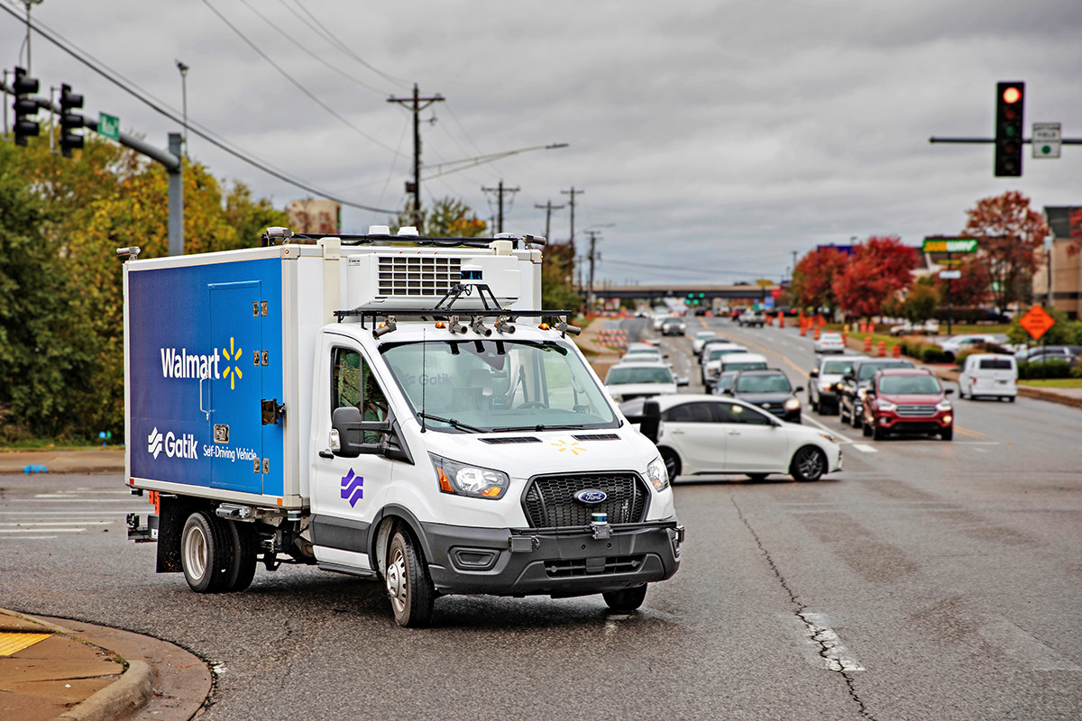 139873 Driverless Trucks Walmart